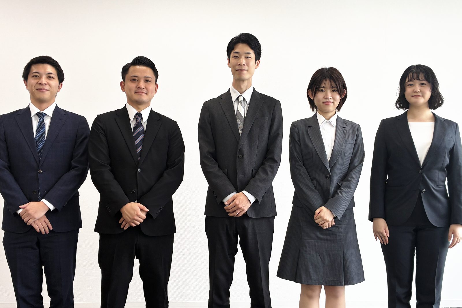 並んで立つデジタルソリューションディビジョンのメンバー